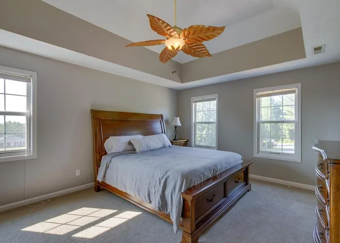 Tennessee Vacation Rental W/ Balcony!